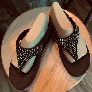 FitFlop black sandal size 8